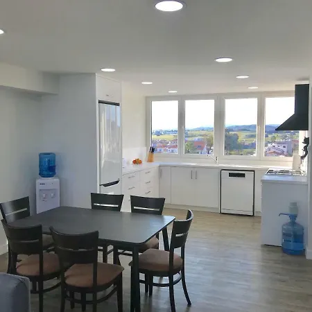 Gorgeous Seafront Apartment Larnaca